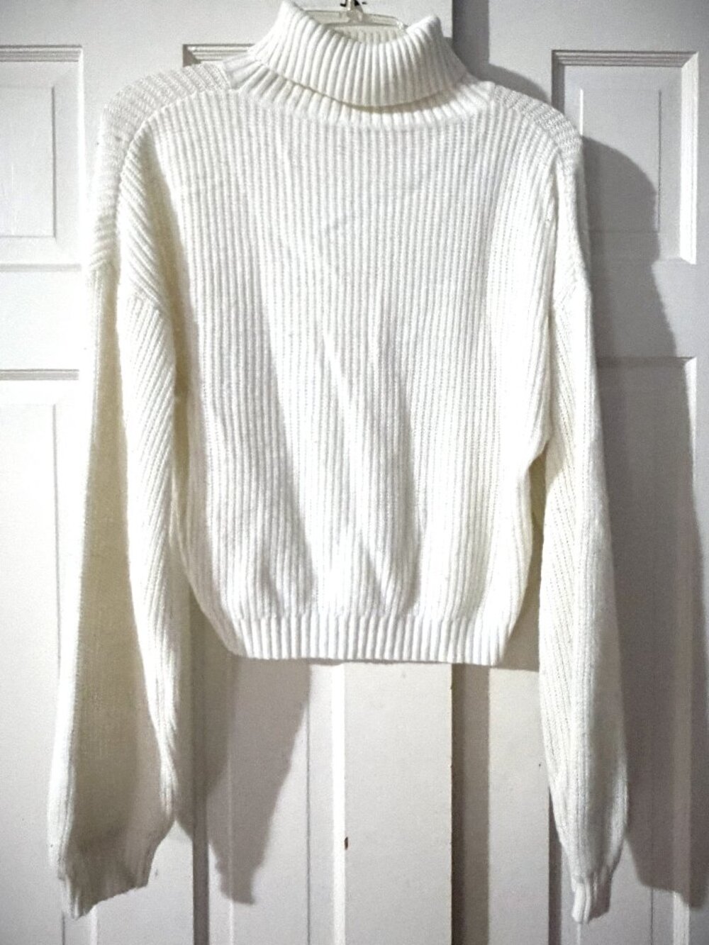 Zaful Oversized Ribbed Turtleneck Cream Sweater  Women's Size Medium